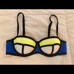 Triangl bikini